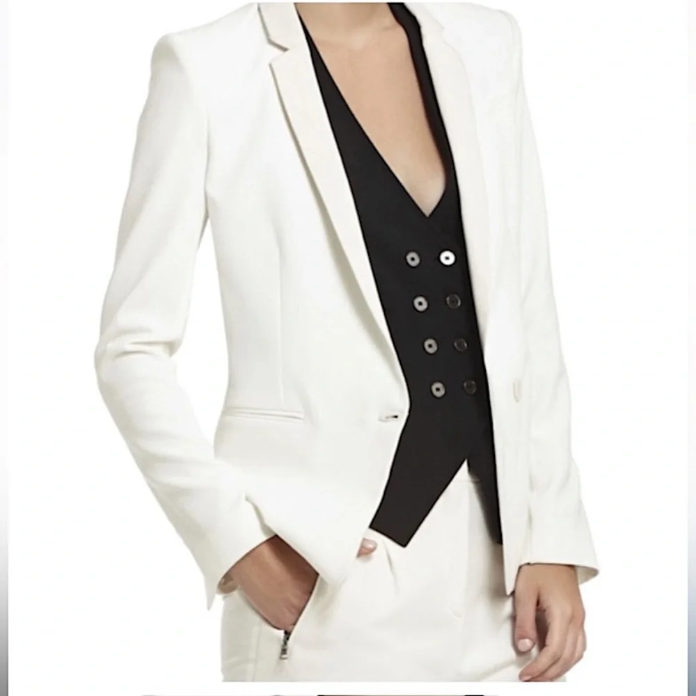 BCBG “Fay” Blazer in Gardenia - Picture 2 of 13